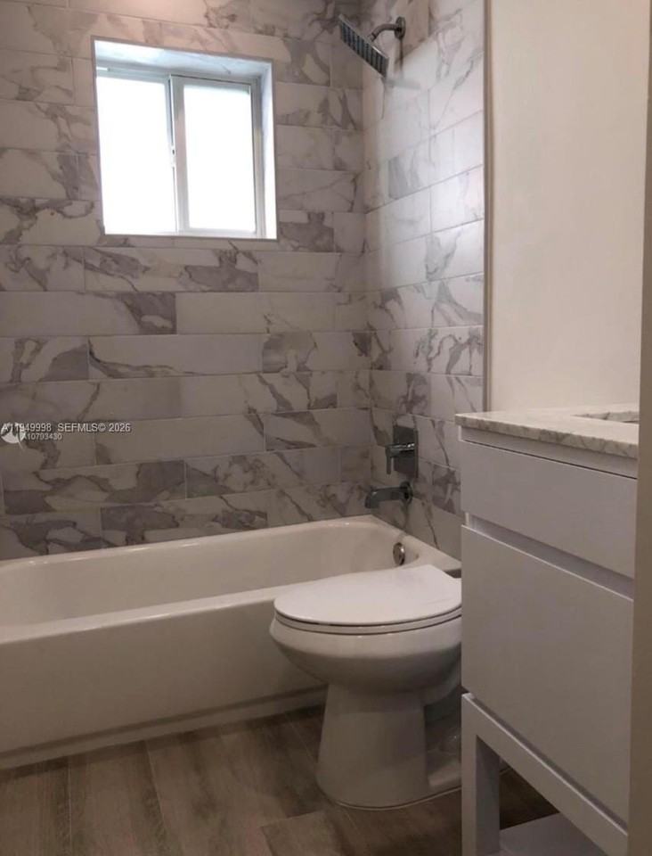 9620 Sw 78th St - Photo 6 of 13