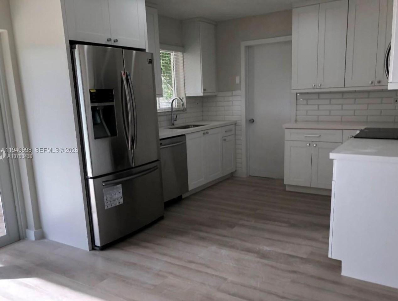 9620 Sw 78th St - Photo 7 of 13