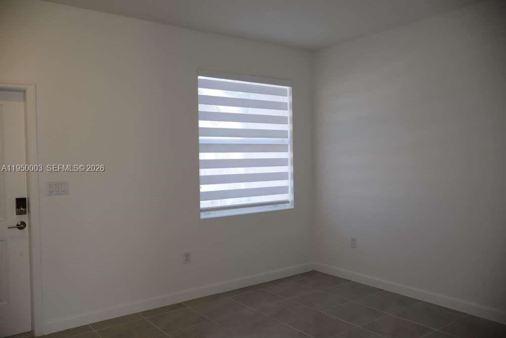 26824 Sw 121st Ave - Photo 3 of 24