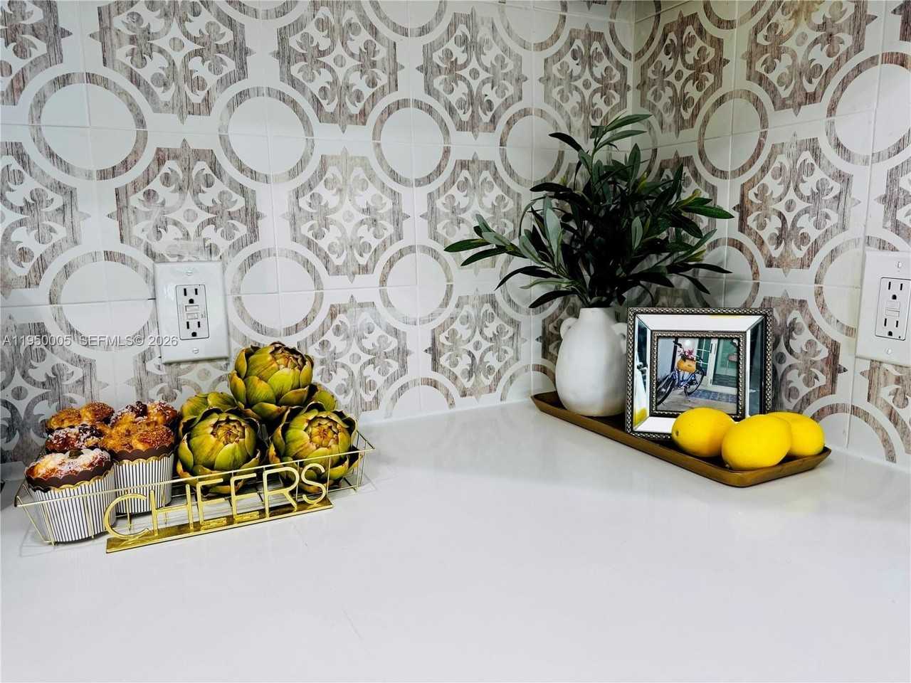 1012 Ne 17th Ct #3 - Photo 2 of 14