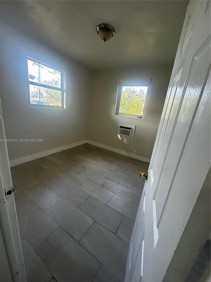 26445 Sw 139th Ave #26445 - Photo 4 of 20