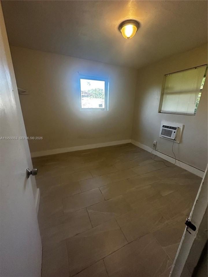 26445 Sw 139th Ave #26445 - Photo 6 of 20