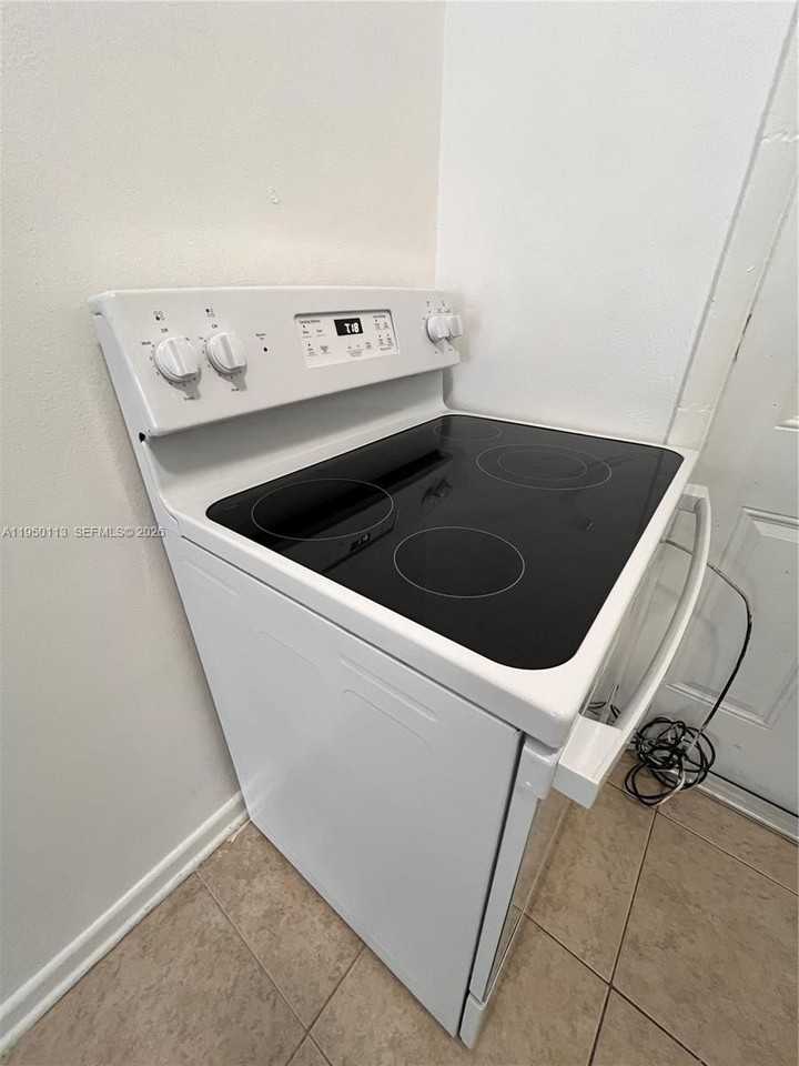 1946 Ne 167th St #3A - Photo 5 of 9