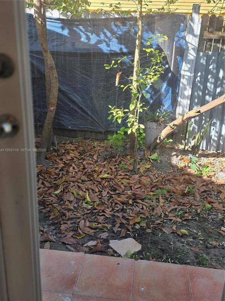 124 Ne 13th Ave #21 - Photo 6 of 12