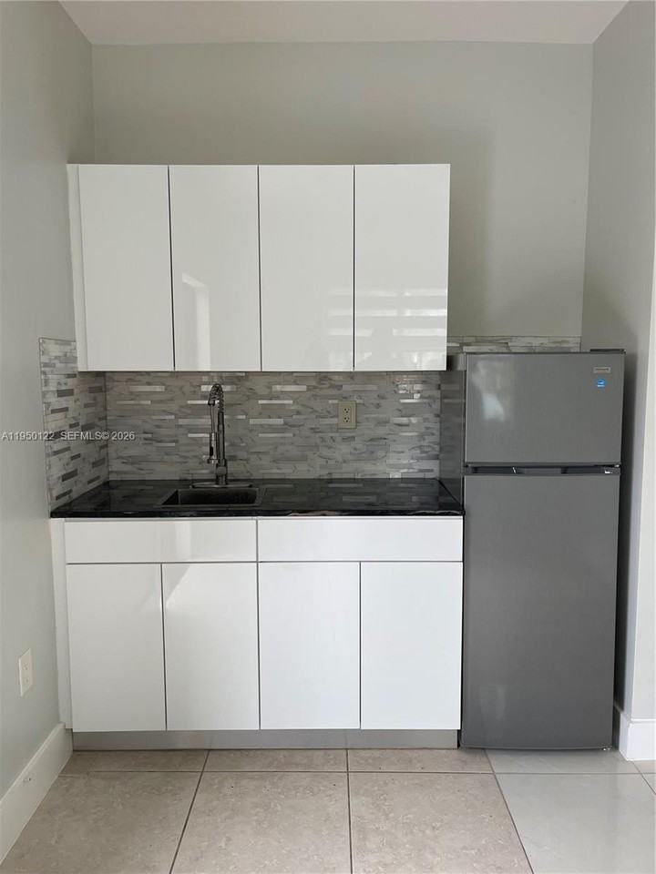 14554 Sw 161st Ct - Photo 6 of 17