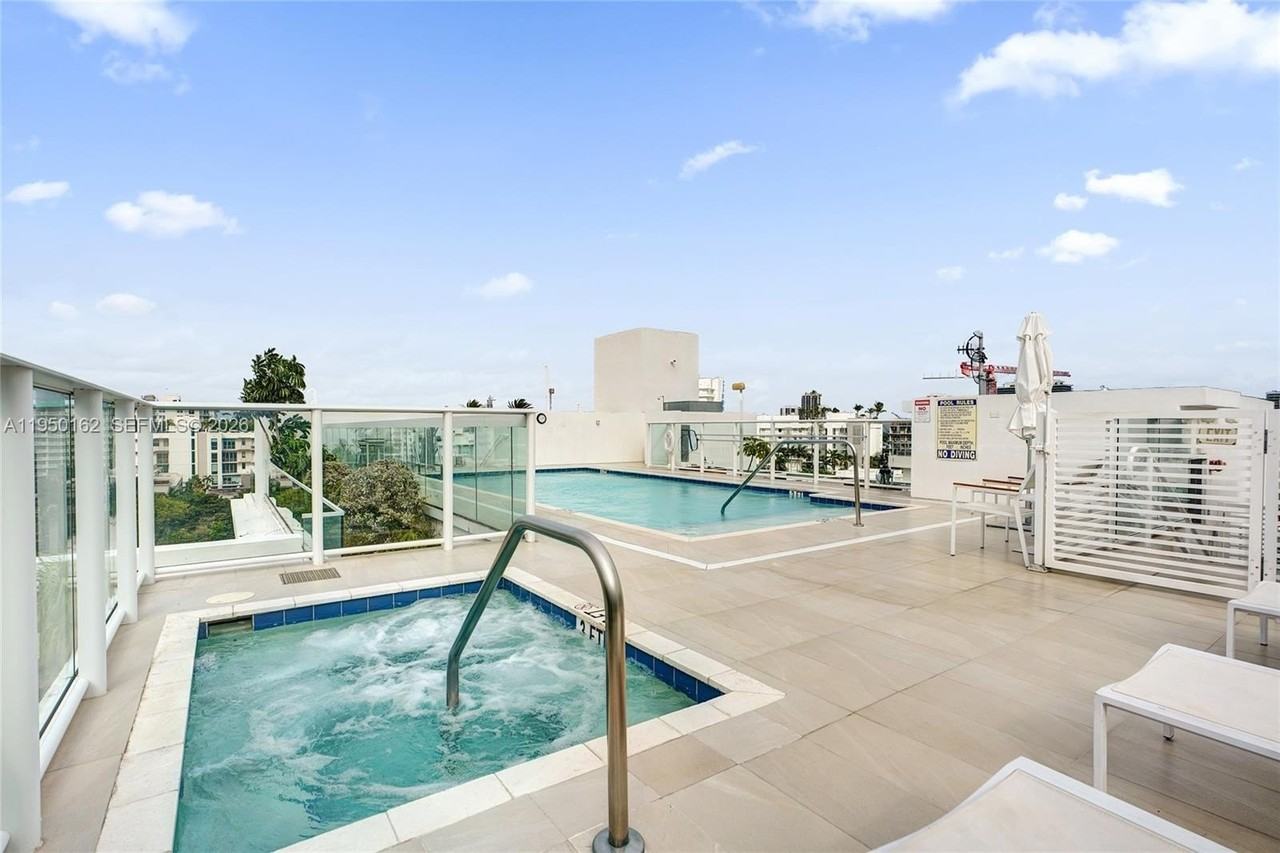 1170 101st St #201 - Photo 2 of 50