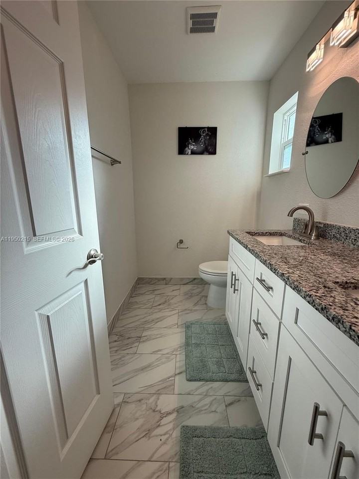 4103 Loretto Ave - Photo 6 of 45