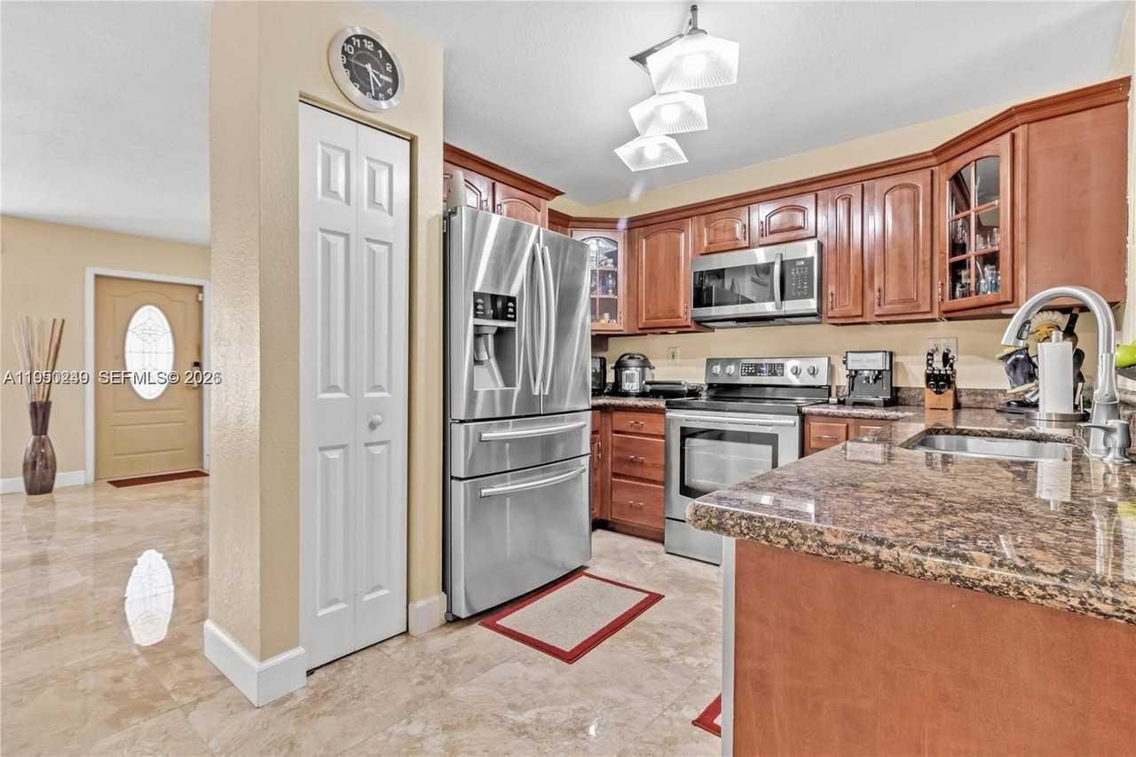 16453 Sw 97th St - Photo 7 of 13