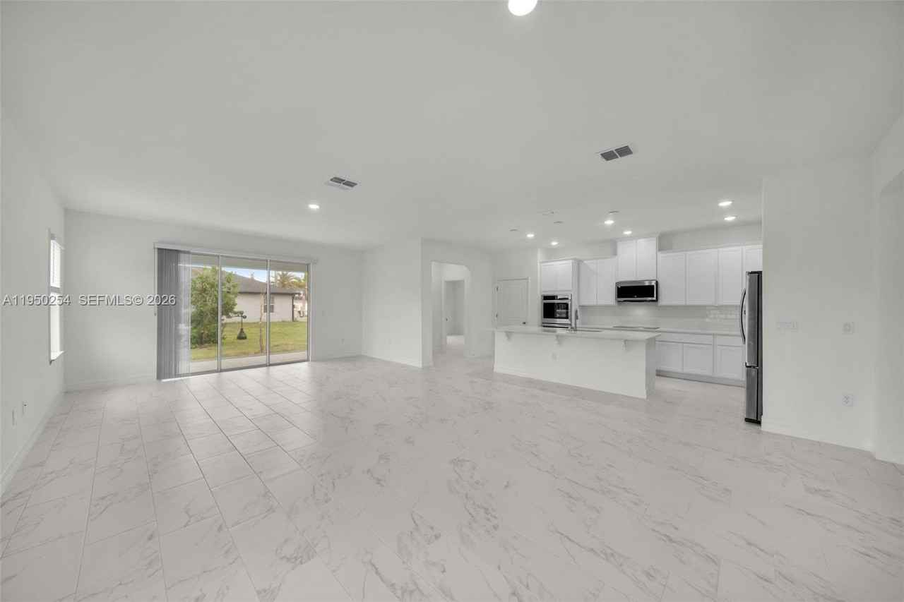 1145 Nw 27th Ct #1 - Photo 3 of 15