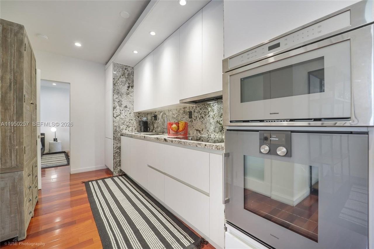 1057 15th St #24 - Photo 6 of 13