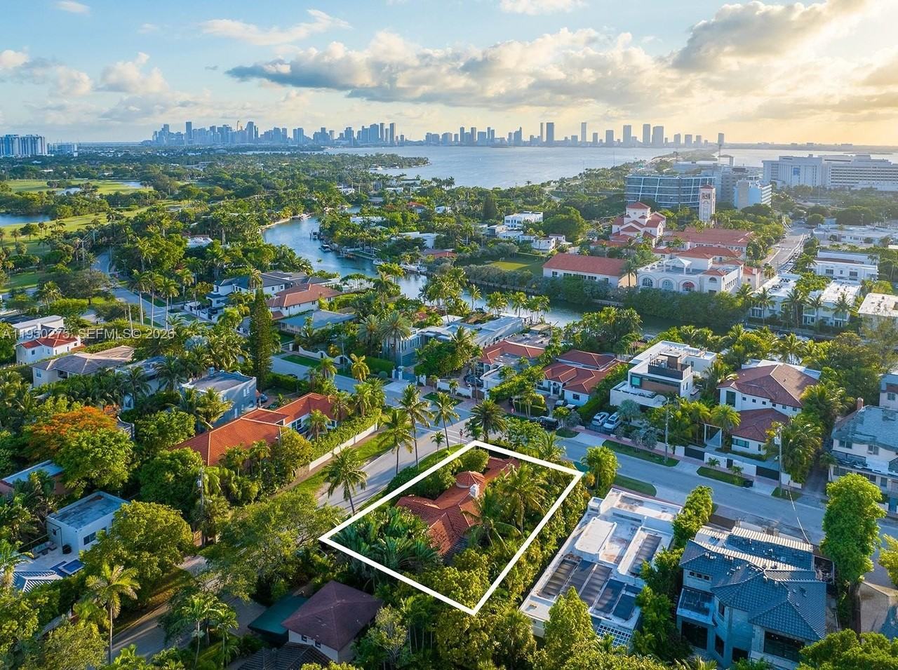 3701 Chase Ave - Photo 4 of 27