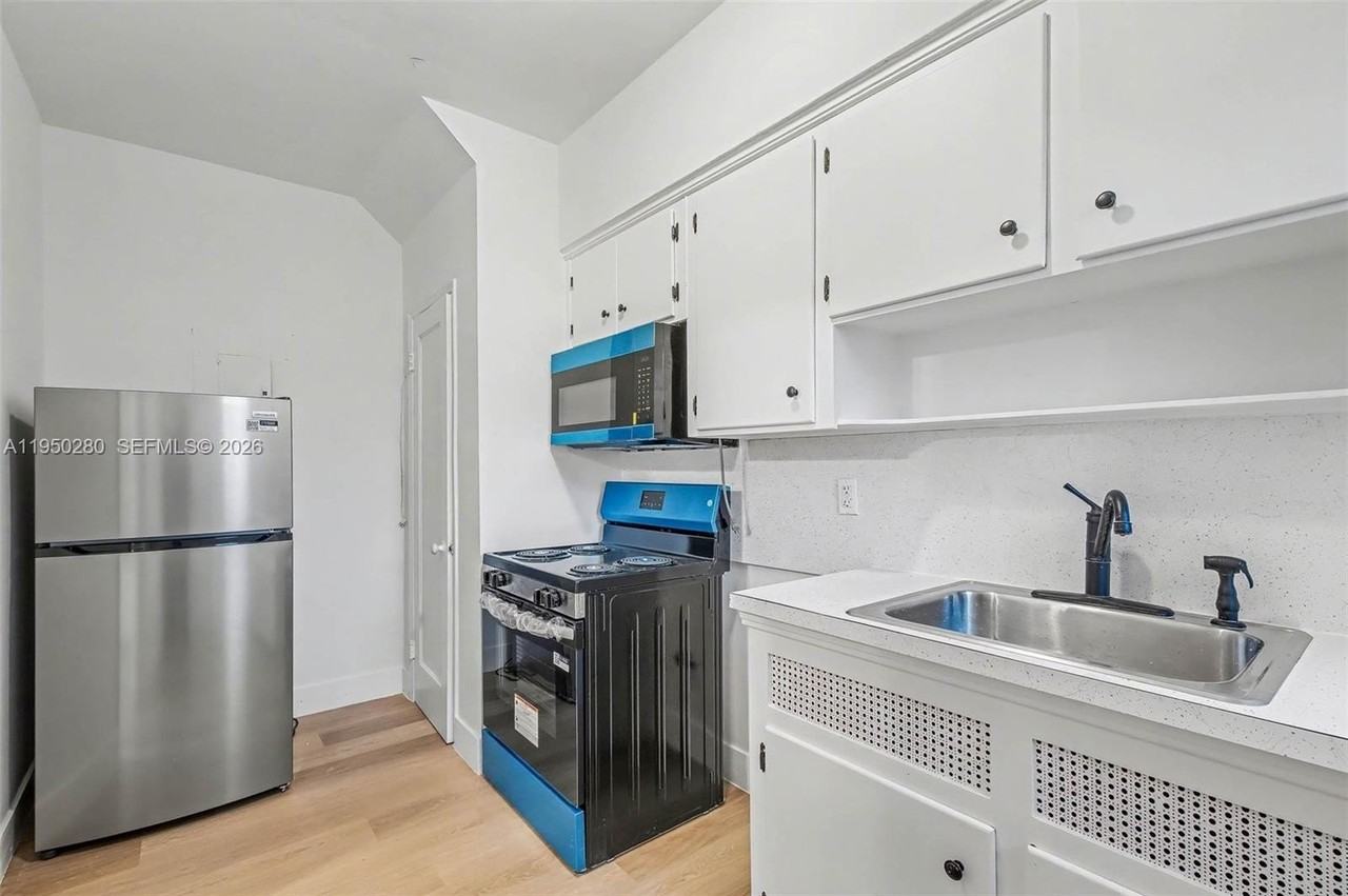 9160 Ne 8th Ave #2J - Photo 7 of 21