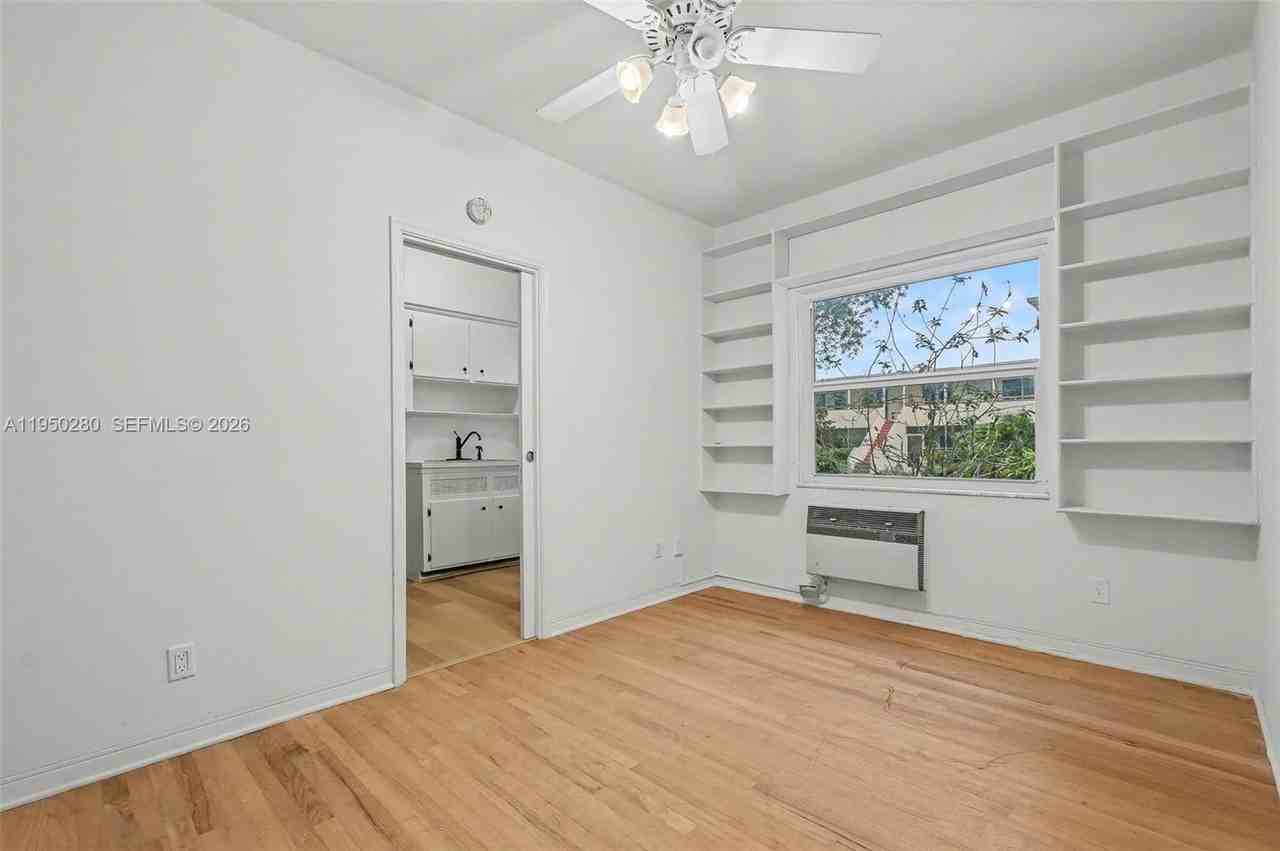 9160 Ne 8th Ave #2J - Photo 5 of 25