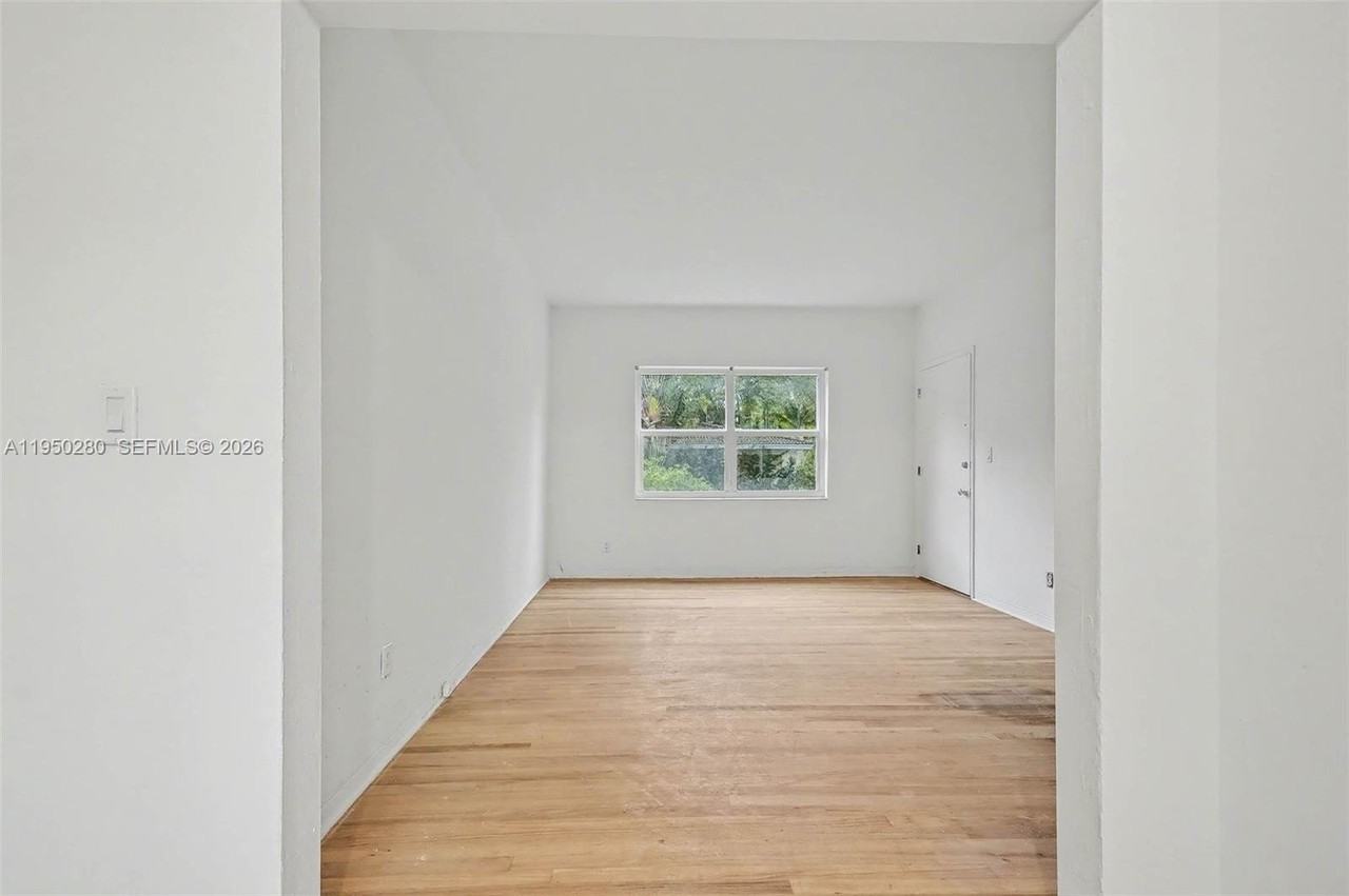 9160 Ne 8th Ave #2J - Photo 3 of 25