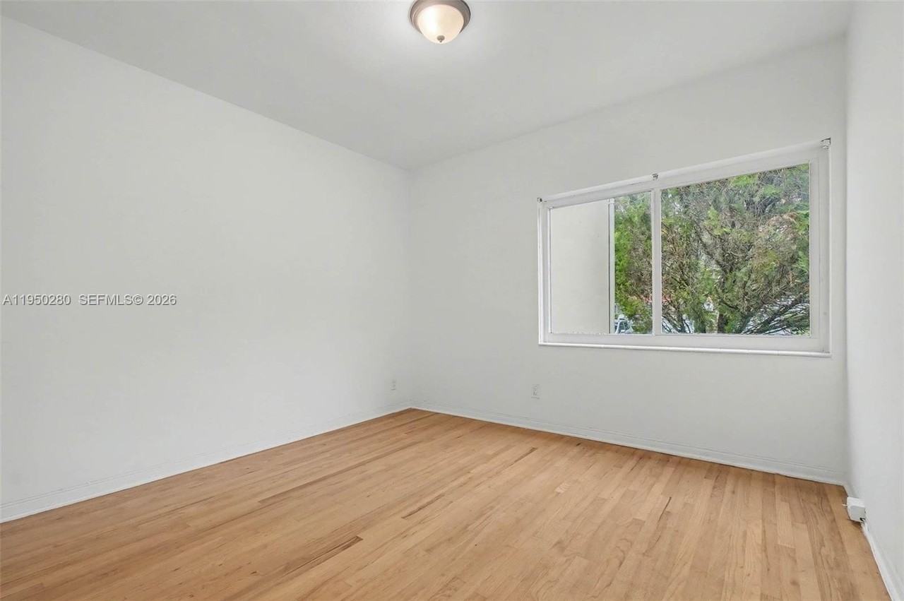 9160 Ne 8th Ave #2J - Photo 7 of 25