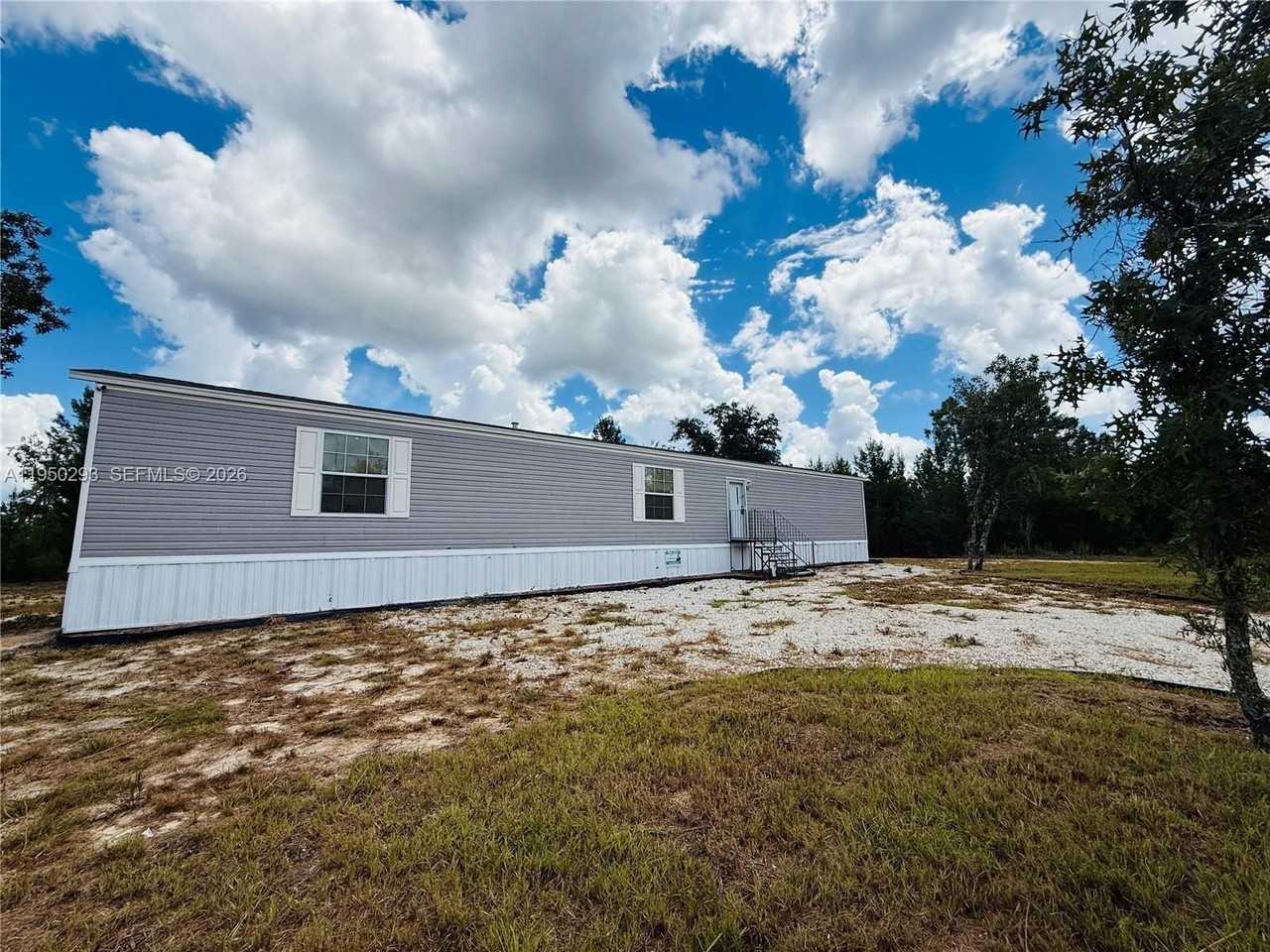 334 Oakcrest Dr #0 - Photo 2 of 15