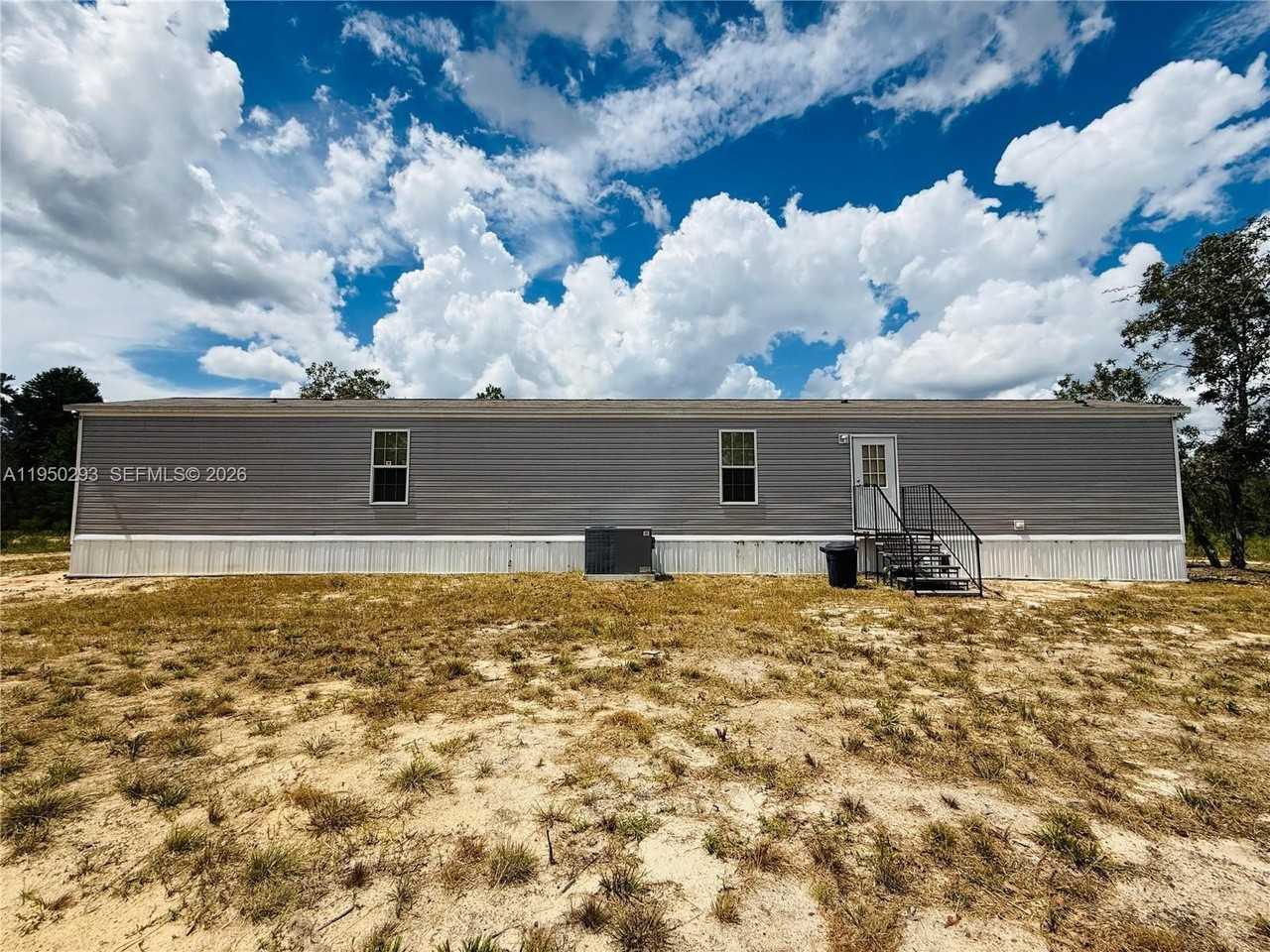 334 Oakcrest Dr #0 - Photo 4 of 15