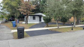 featured image of 404 Nw 21st Ter #0