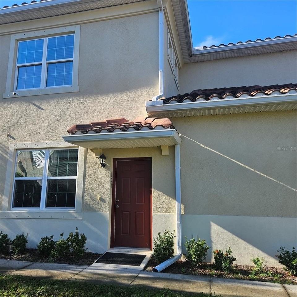 8259 Enclave Way #101 - Photo 5 of 35