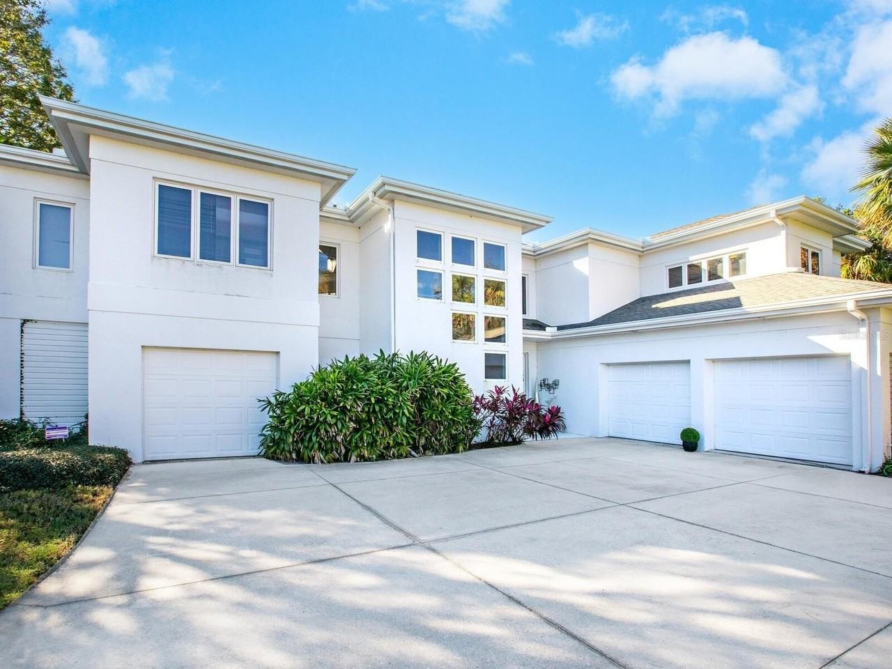 5018 63rd Dr W - Photo 2 of 33