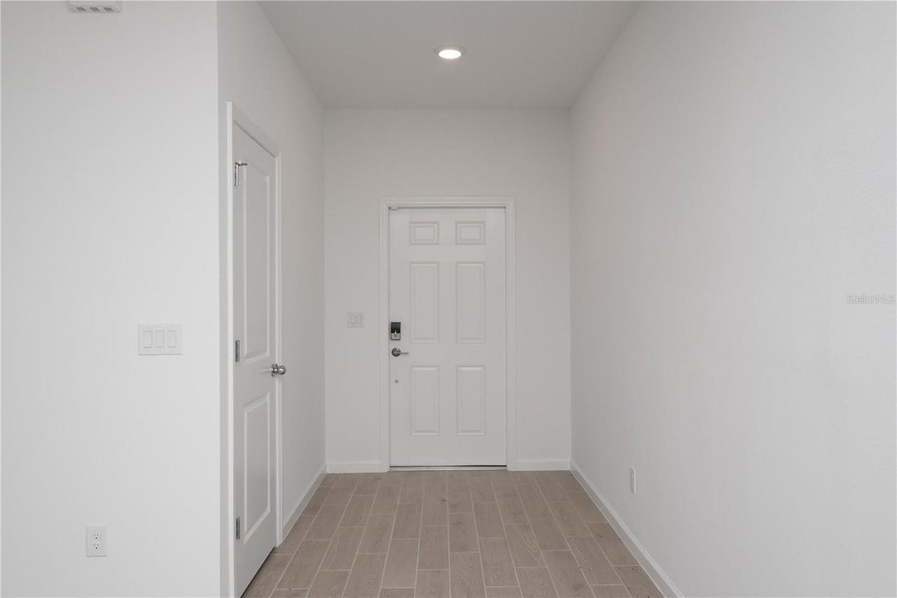 704 Nw 126th Ter #704 - Photo 7 of 35