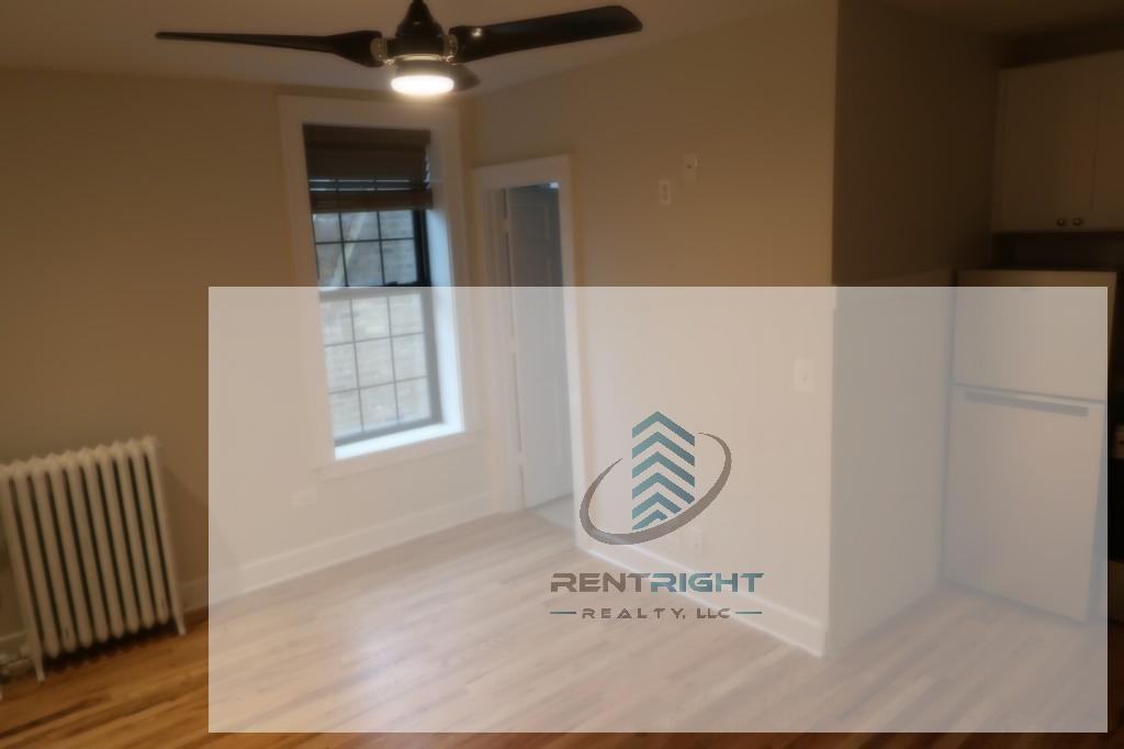 4526 N Sheridan Rd #304 - Photo 4 of 20