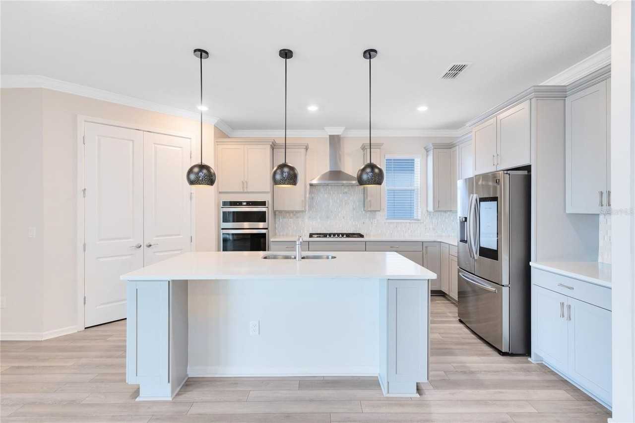 13846 Tybee Beach Ln - Photo 6 of 40