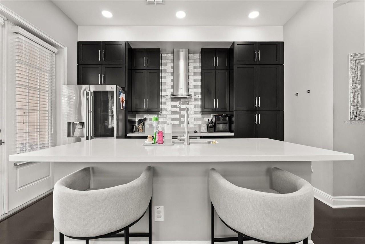 520 Lanark Ct - Photo 7 of 29