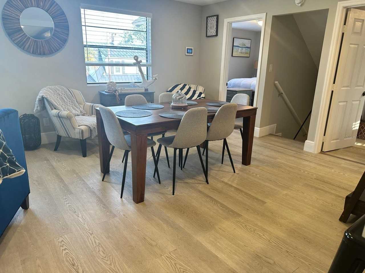 244 Lexington Dr - Photo 4 of 50