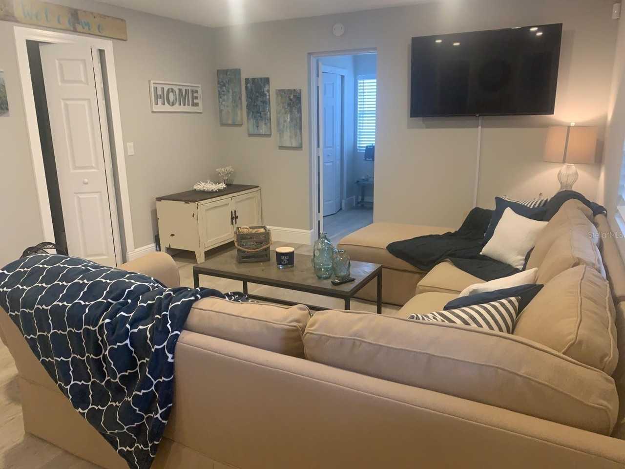 244 Lexington Dr - Photo 7 of 50