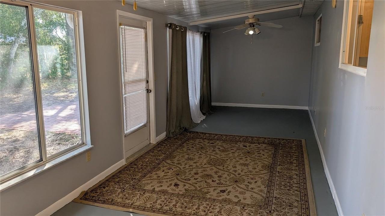 10951 Sw 86th Ter - Photo 4 of 13