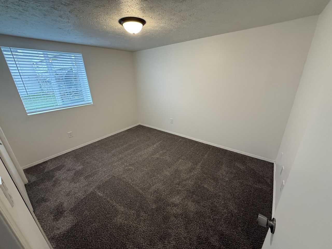 1227 2nd StreetWebster Apartments #1227 - Photo 7 of 10