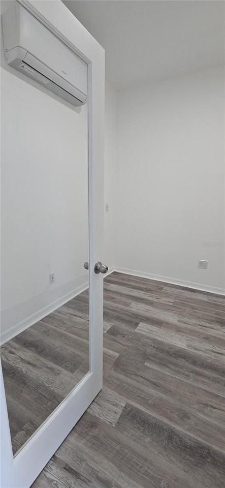 2754 Creekmore Ct - Photo 4 of 29