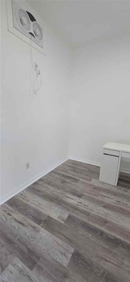 2754 Creekmore Ct - Photo 5 of 29