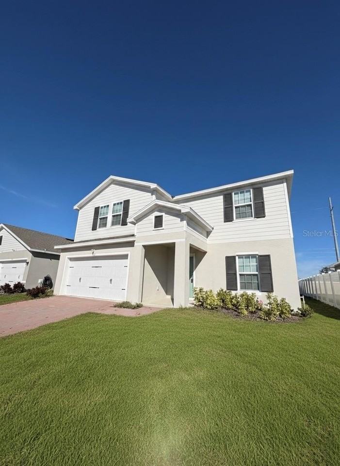 1221 Lexington Ln - Photo 3 of 36