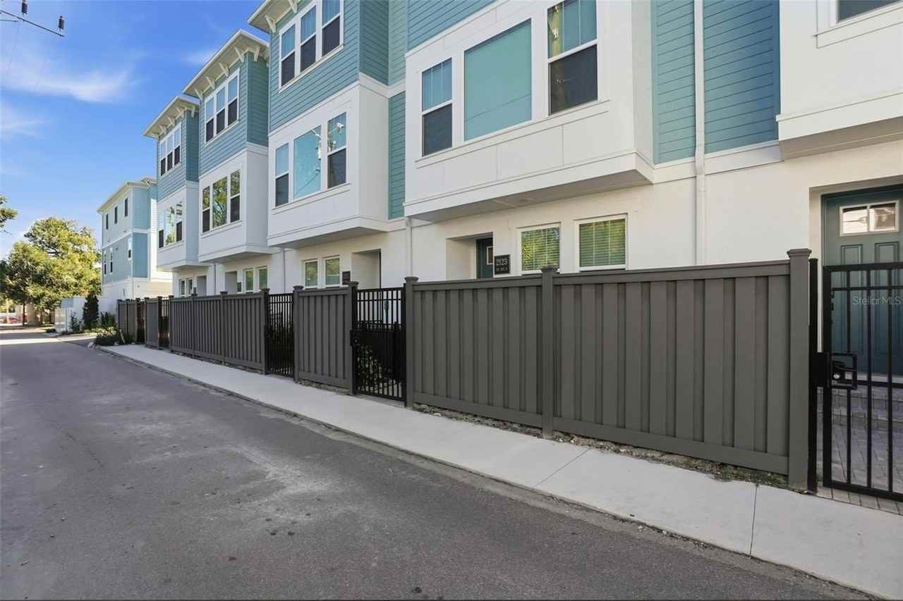 2123 1st Ave N - Photo 2 of 30