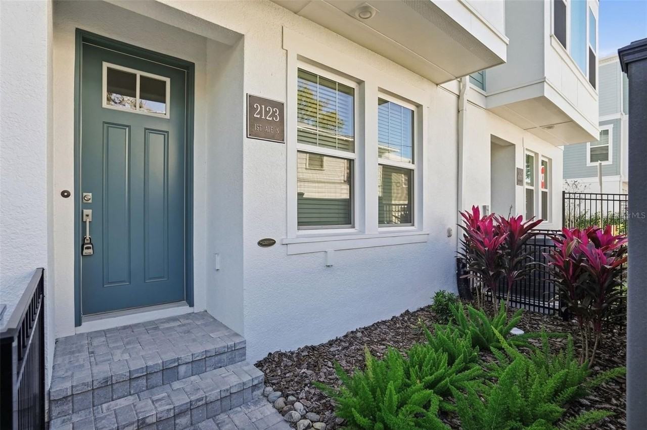 2123 1st Ave N - Photo 4 of 30