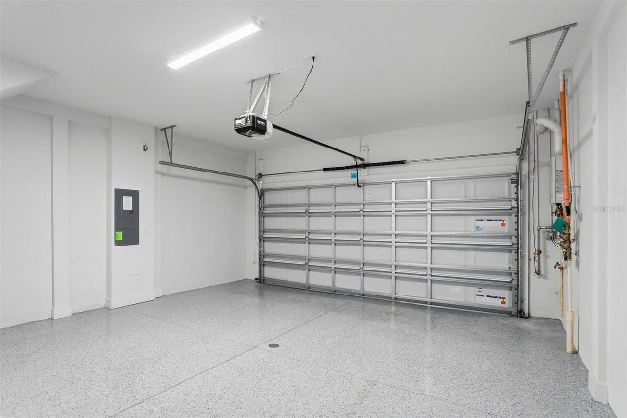 2123 1st Ave N - Photo 7 of 30