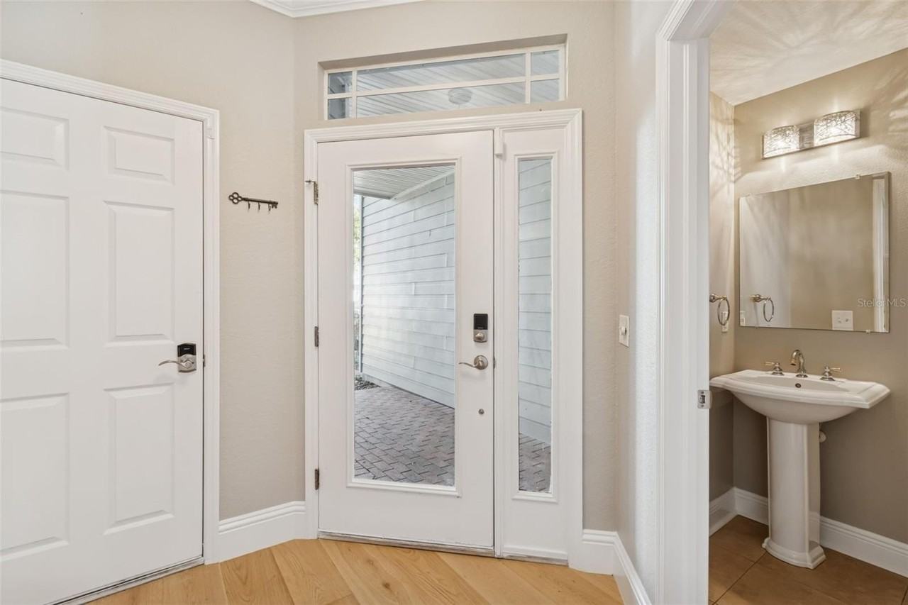 2858 Bayshore Trails Dr - Photo 7 of 50