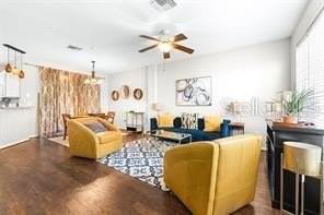 2228 Golden Oak Ln - Photo 3 of 14