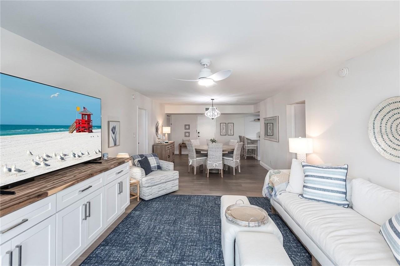 1055 W Peppertree Dr #106AA - Photo 3 of 22