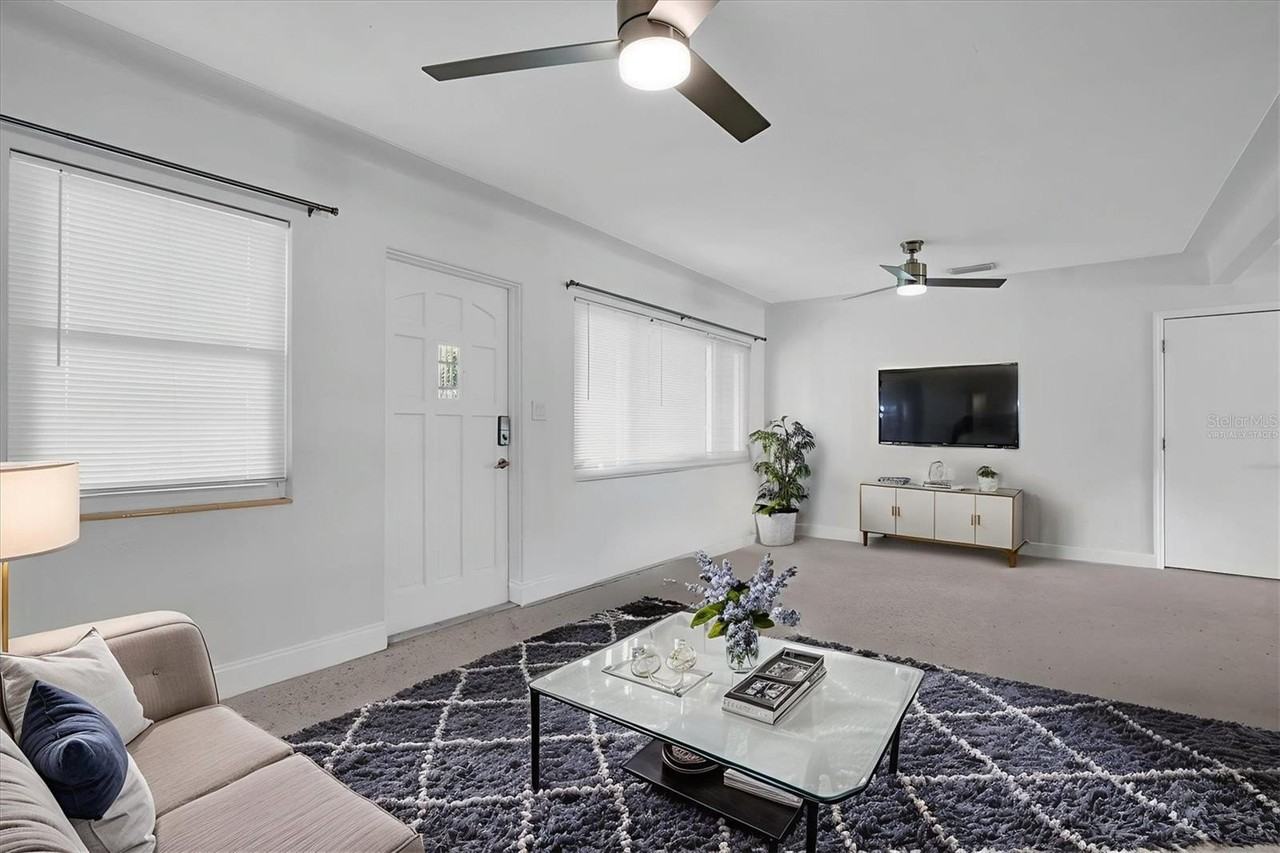 765 56th Ave S - Photo 4 of 41