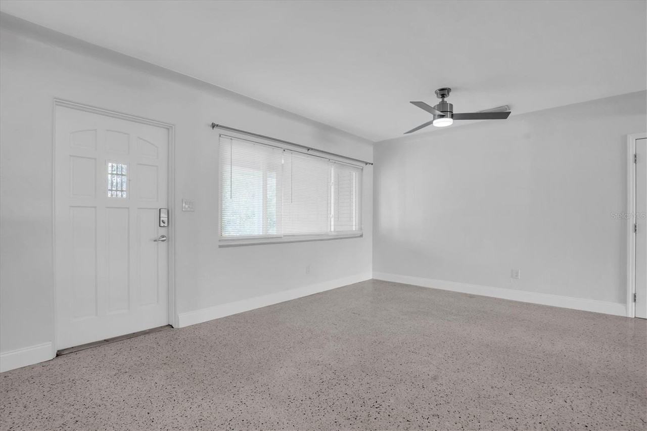 765 56th Ave S - Photo 5 of 41