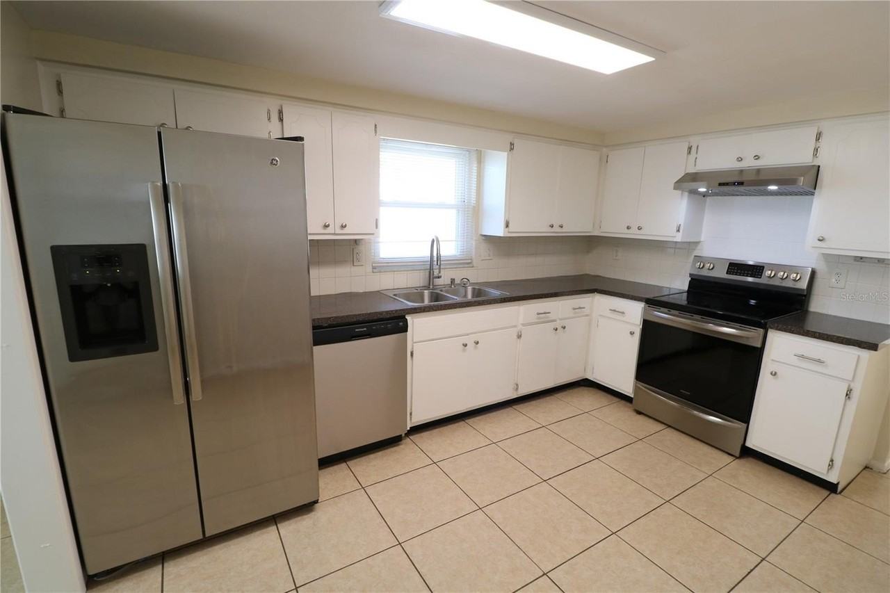 7825 Birchwood Dr - Photo 5 of 43