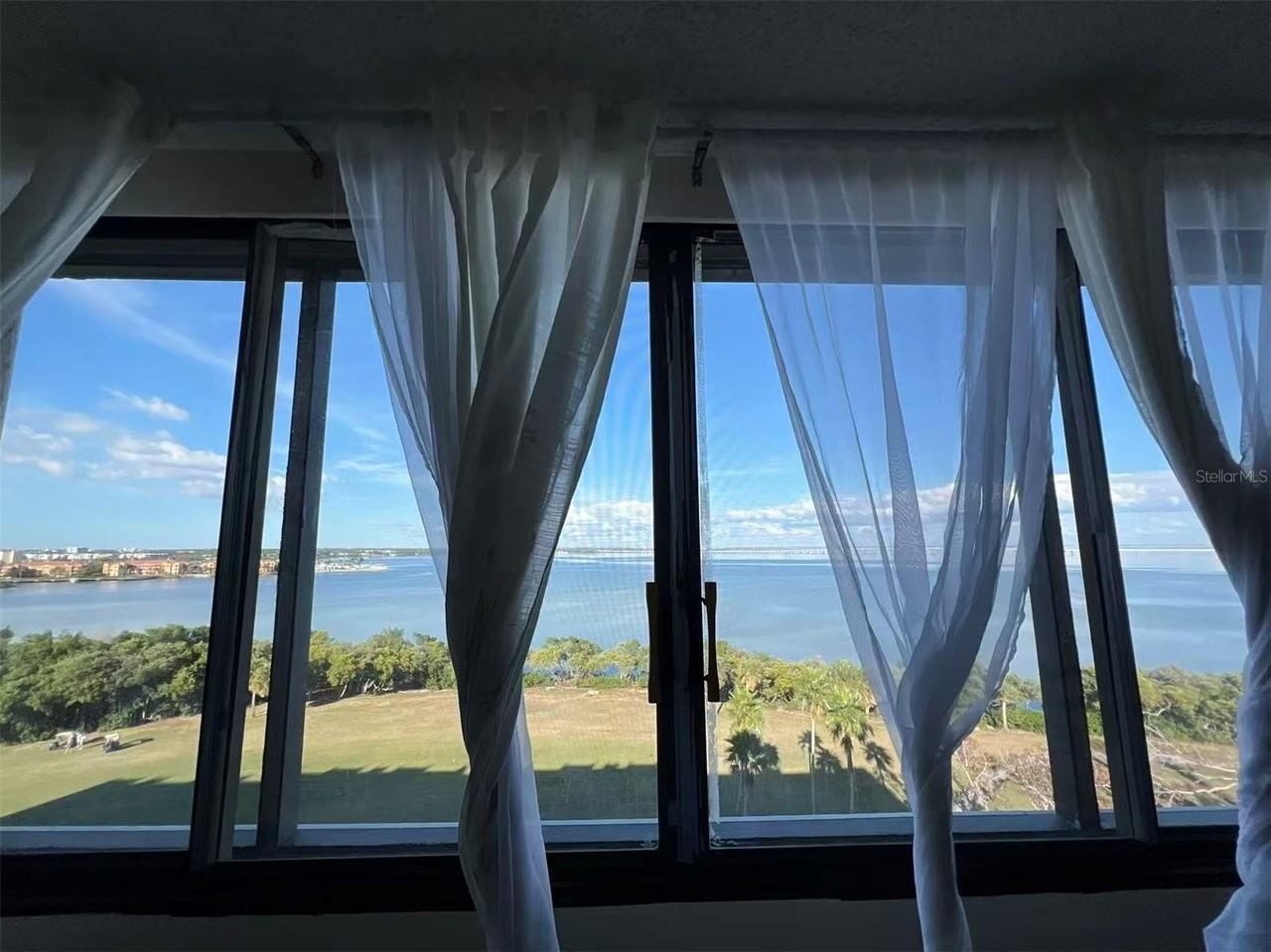 2618 Cove Cay Dr #909 - Photo 4 of 20