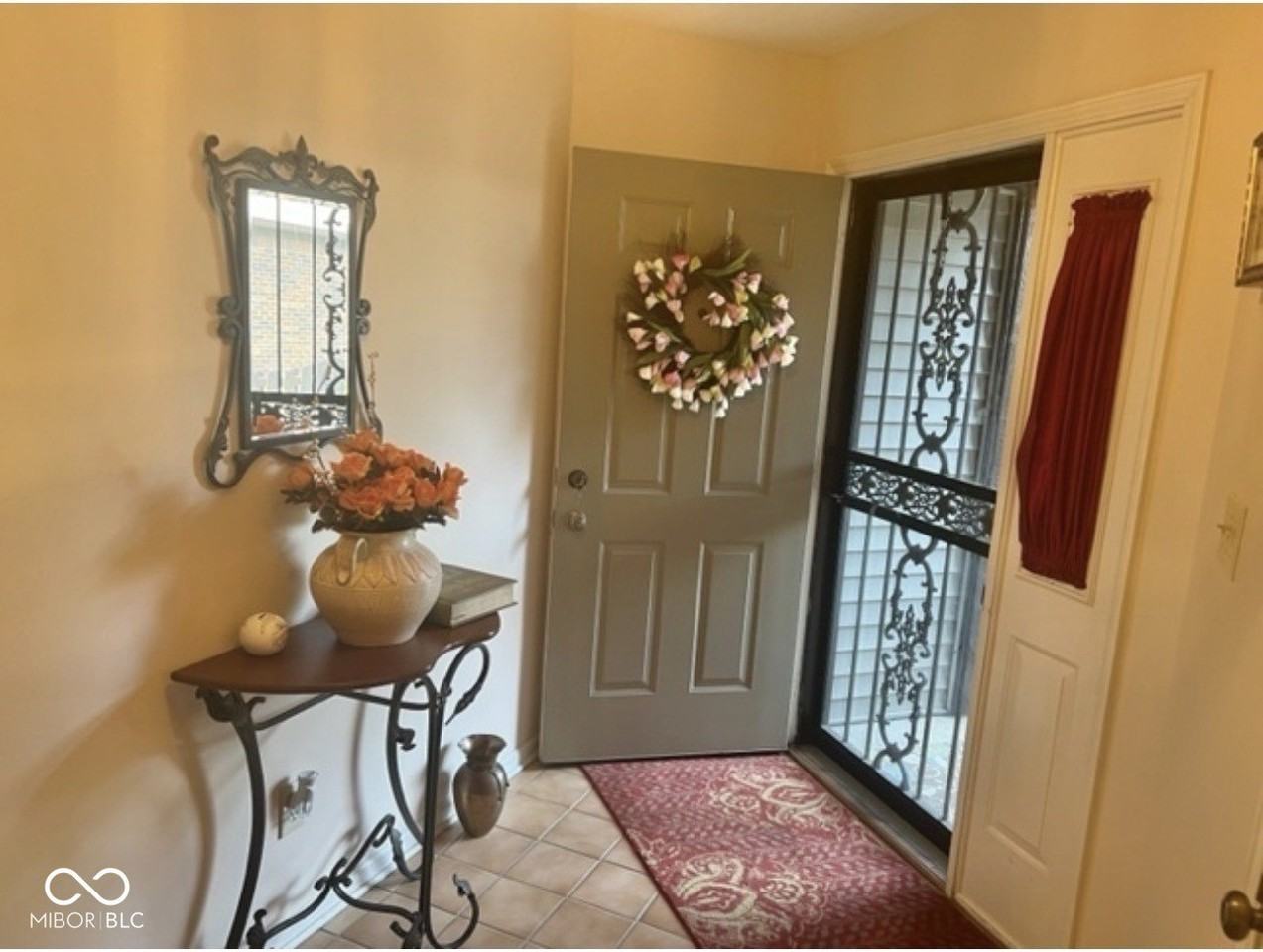 1647 Justin Ave - Photo 2 of 20