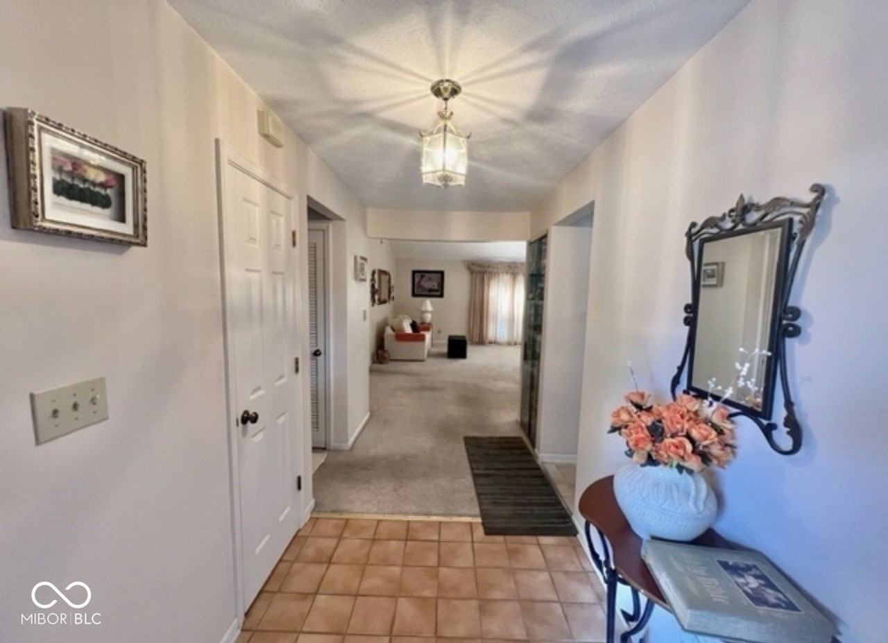 1647 Justin Ave - Photo 4 of 20