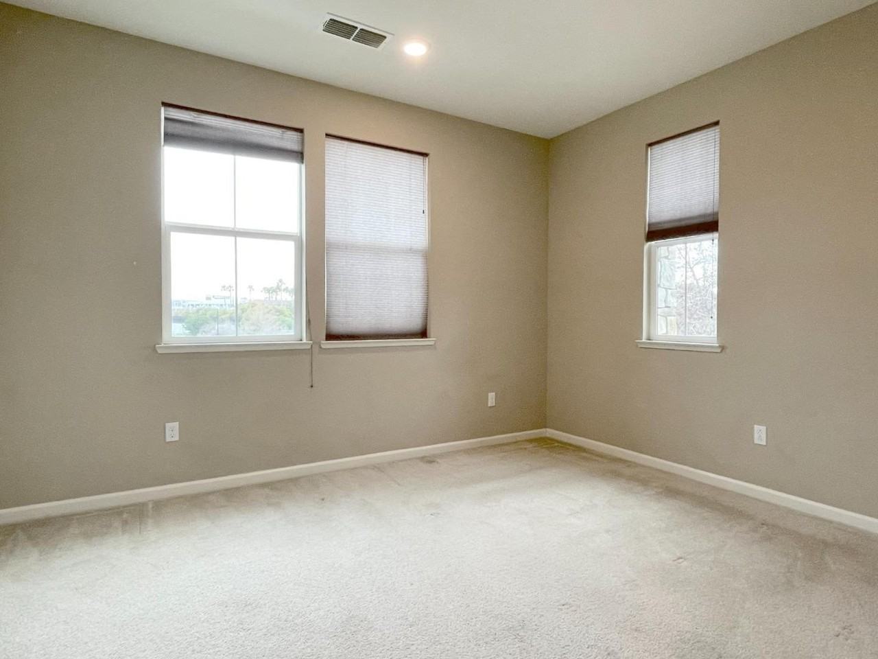 711 Garden St - Photo 7 of 16