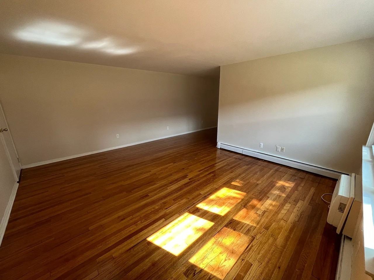 Pinewood Apartments - Photo 6 of 14