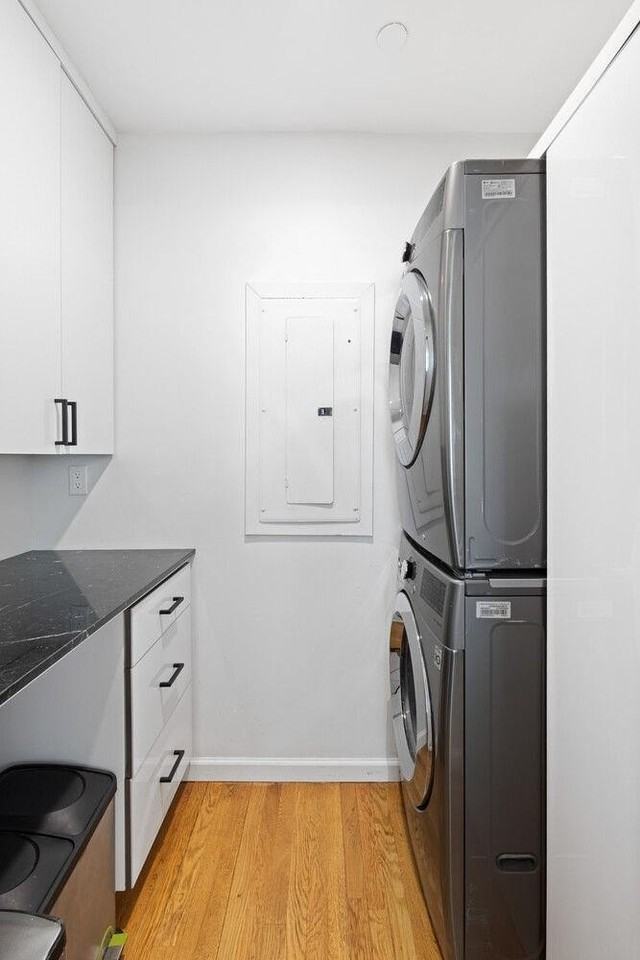 111 Jane St Apt 4 #4 - Photo 5 of 10